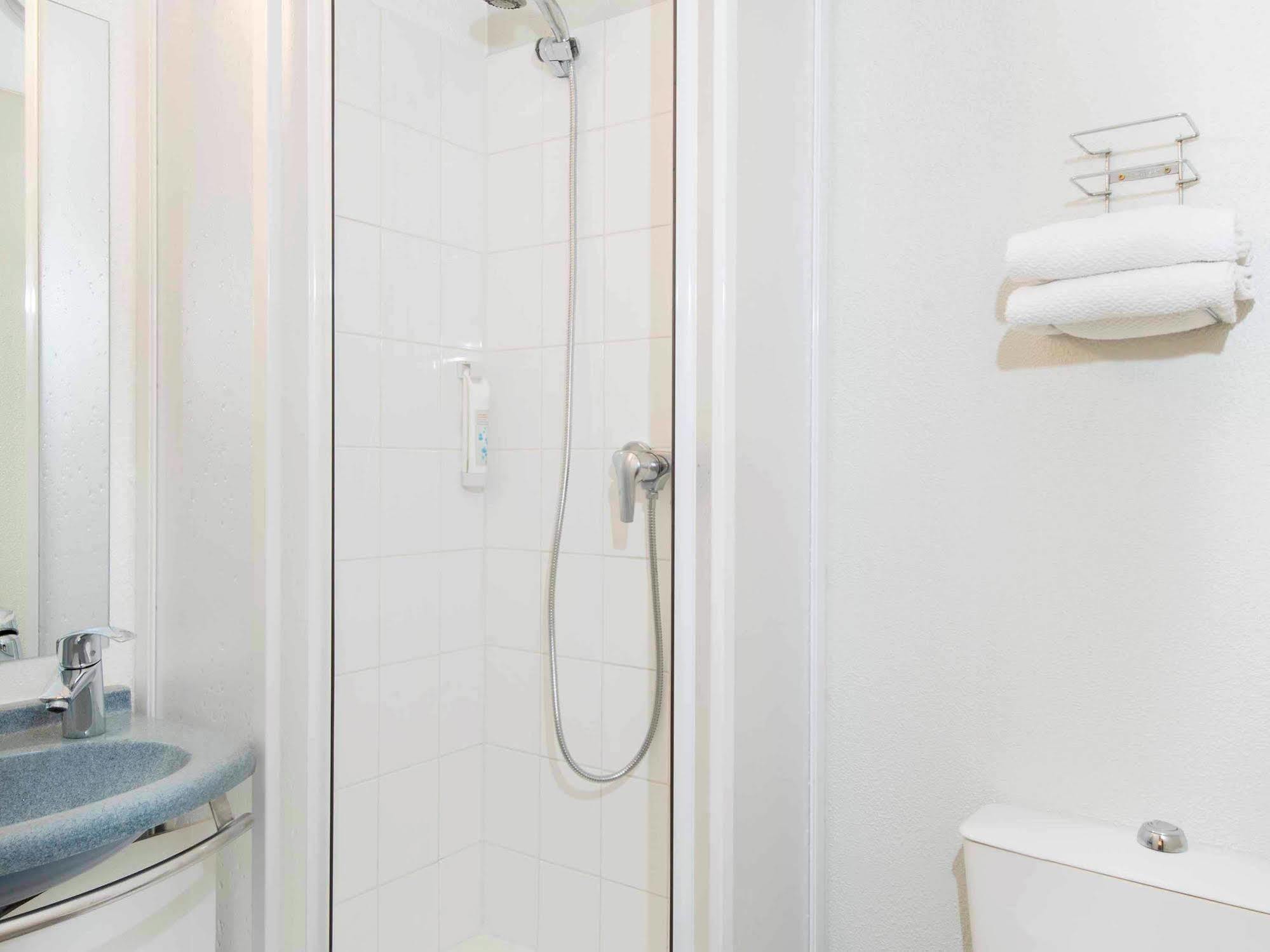 Ibis Budget Beziers Est La Giniesse Exterior photo